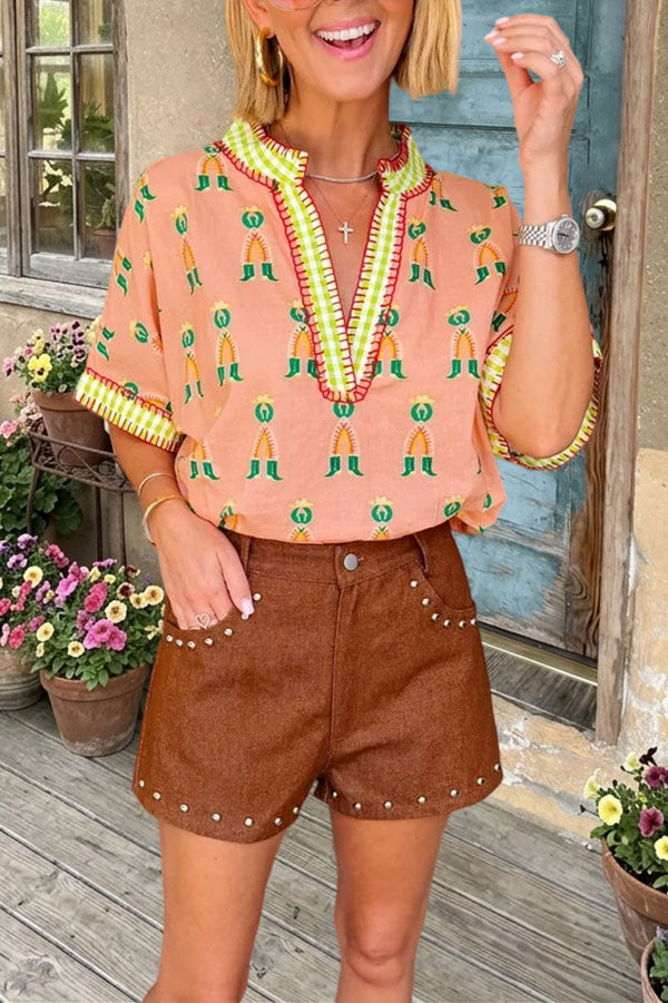 Graphic V-Neck Short Sleeve Blouse