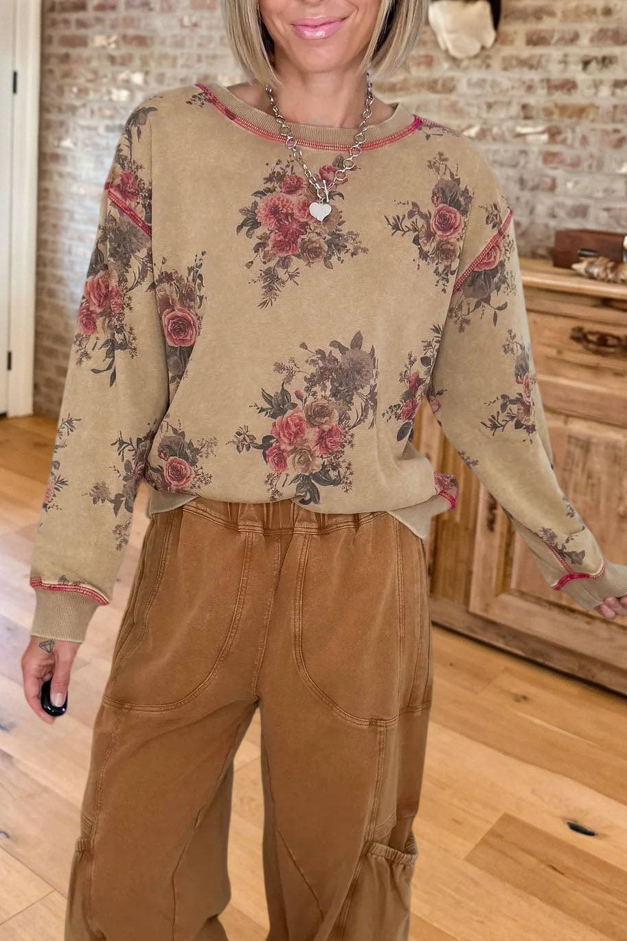 Vintage Floral Printed Sweatshirt