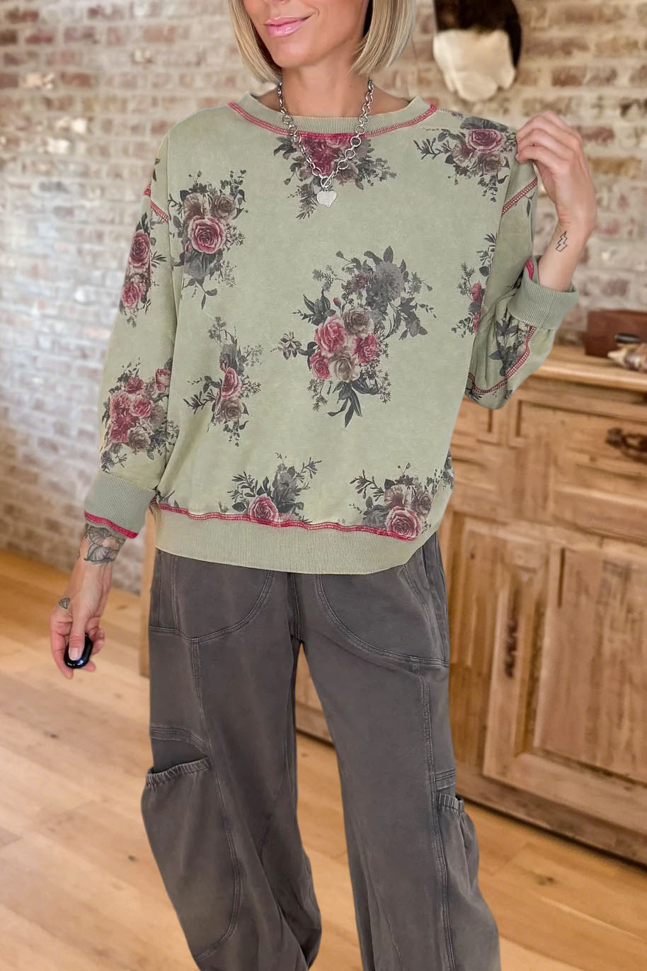 Vintage Floral Printed Sweatshirt