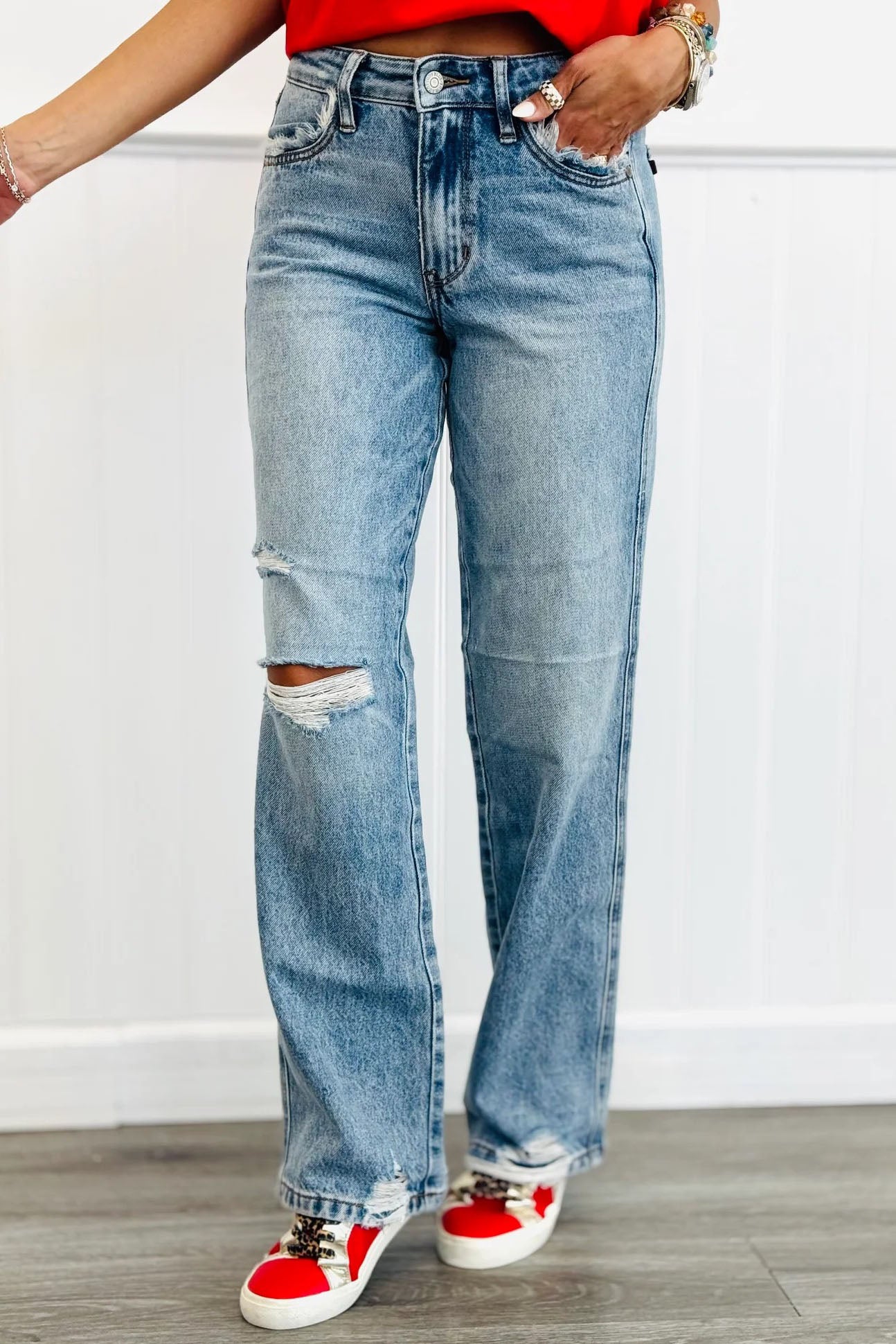 Mid Rise Distressed Straight Leg Jeans