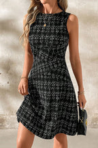 Elegant Sleeveless Plaid Dress