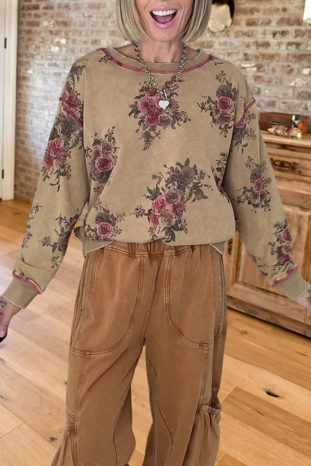Vintage Floral Printed Sweatshirt